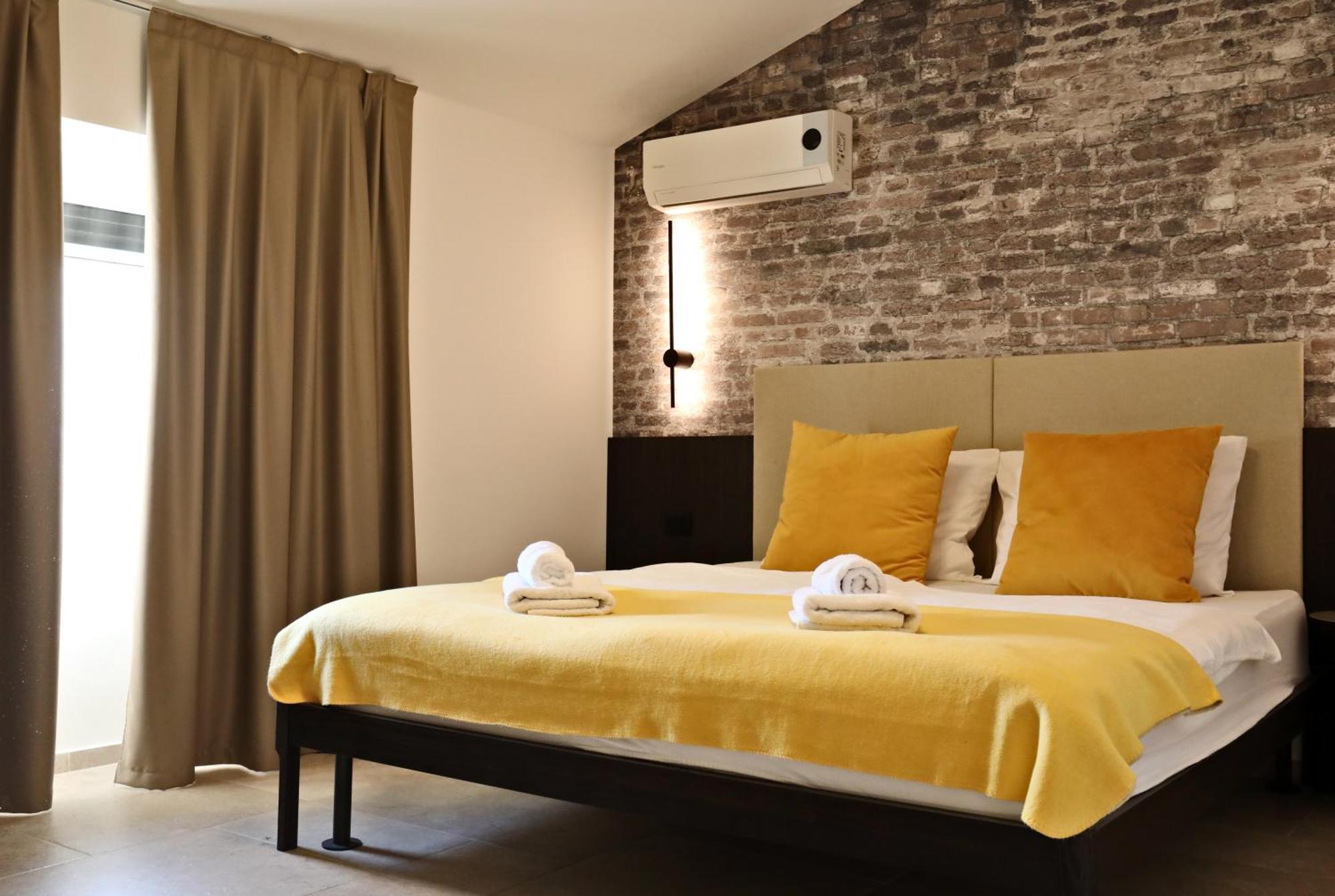 Arena Prestige Rooms 普拉 外观 照片